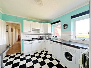 Kitchen- click for photo gallery